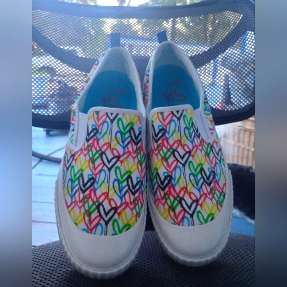 Skechers